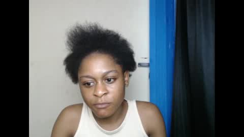 Snapshot of juicynwetx chatting on 02.25.25 juicynwetx online show from 02.25.25