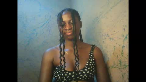 Snapshot of juicypiexx chatting on 11.21.25 juicypiexx online show from 11.21.25