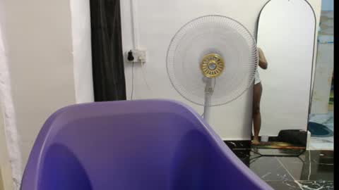 juicyxpink online show from 02.23.26