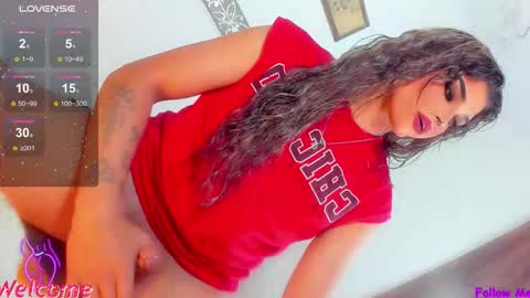 Snapshot of jujubee_lander chatting on 10.29.25 Jujubee online show from 10.29.25