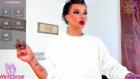 Snapshot of jujubee_lander chatting on 11.21.25 Jujubee online show from 11.21.25