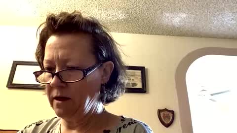 JuJuKitty online show from 10.20.25