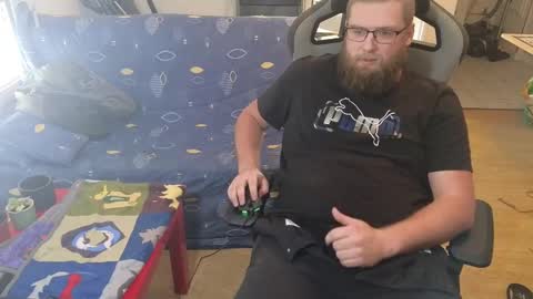 Julcs online show from 01.21.25