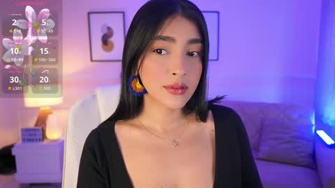 Snapshot of julesbennet chatting on 09.17.25 Jules Bennett online show from 09.17.25