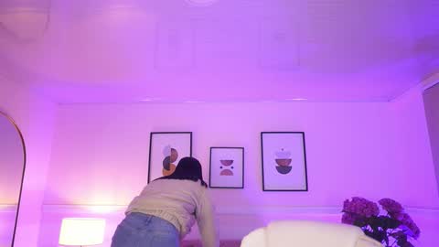 Snapshot of julesbennet chatting on 10.10.25 Jules Bennett online show from 10.10.25