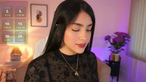 Snapshot of julesbennet chatting on 10.22.25 Jules Bennett online show from 10.22.25