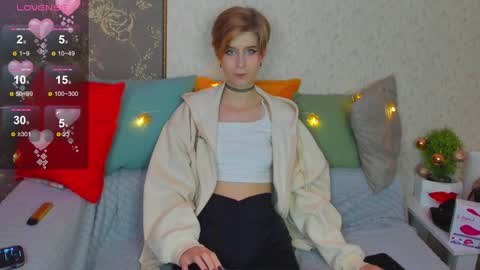 Snapshot of julescrown chatting on 12.08.24 Jules online show from 12.08.24