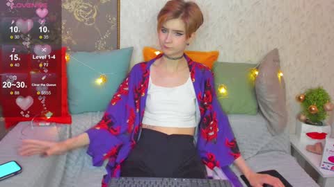 Snapshot of julescrown chatting on 12.09.24 Jules online show from 12.09.24