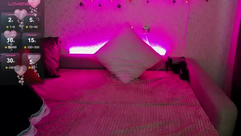 Snapshot of julescrown chatting on 12.10.24 Jules online show from 12.10.24