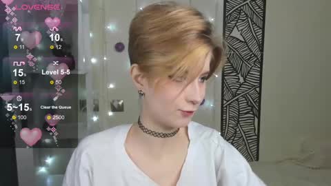 Snapshot of julescrown chatting on 12.27.24 Jules online show from 12.27.24