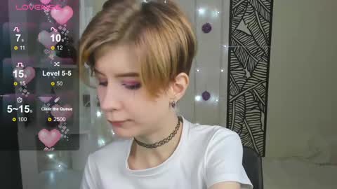 Snapshot of julescrown chatting on 12.28.24 Jules online show from 12.28.24