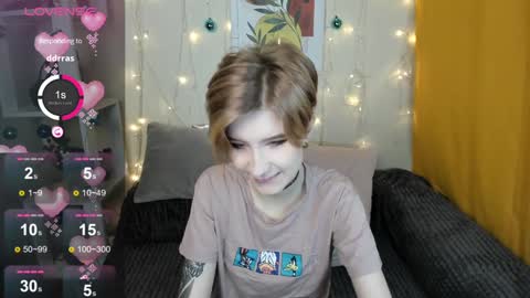 Snapshot of julescrown chatting on 12.30.24 Jules online show from 12.30.24