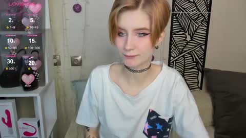 Snapshot of julescrown chatting on 01.11.25 Jules online show from 01.11.25