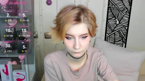 Snapshot of julescrown chatting on 01.18.25 Jules online show from 01.18.25