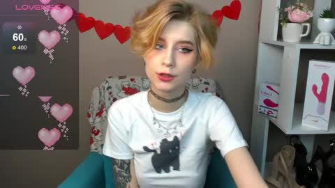 Snapshot of julescrown chatting on 02.16.25 Jules online show from 02.16.25