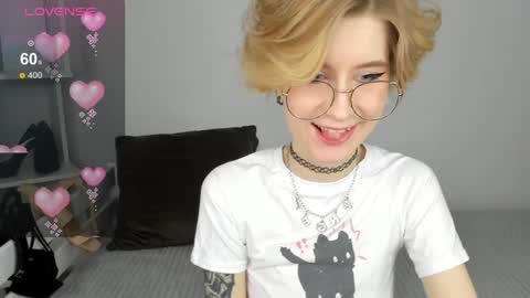 Snapshot of julescrown chatting on 02.26.25 Jules online show from 02.26.25