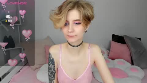 Snapshot of julescrown chatting on 03.11.25 Jules online show from 03.11.25