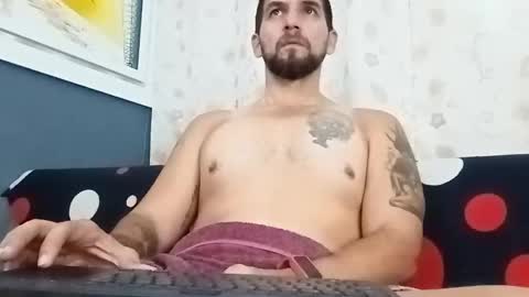 Snapshot of juleslake2 chatting on 10.29.25 juleslake2 online show from 10.29.25