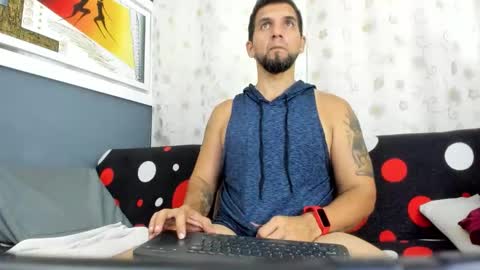 Snapshot of juleslake2 chatting on 11.22.25 juleslake2 online show from 11.22.25