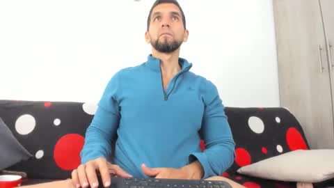 Snapshot of juleslake2 chatting on 12.04.25 juleslake2 online show from 12.04.25