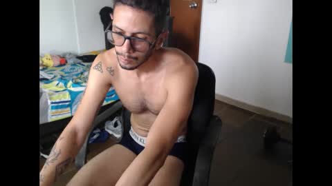 Snapshot of julfigo chatting on 02.04.26 Julfigo online show from 02.04.26