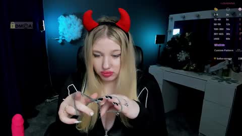 juli kisss online show from 01.15.25