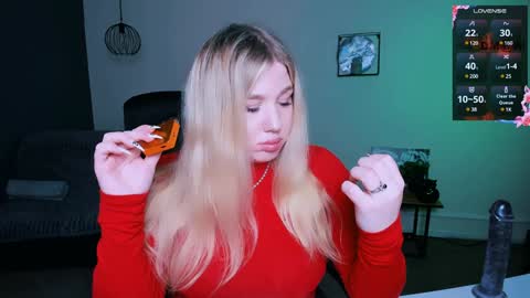 juli kisss online show from 01.21.25