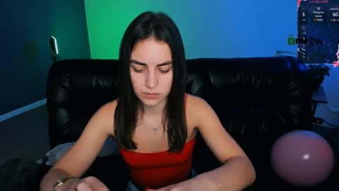 juli kisss online show from 01.30.25