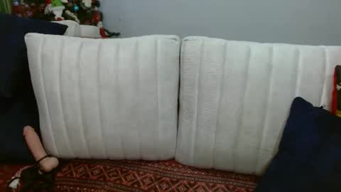 Snapshot of juli_love11 chatting on 12.13.24 JULIETA online show from 12.13.24