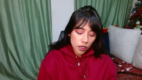 Snapshot of juli_love11 chatting on 12.15.24 JULIETA online show from 12.15.24