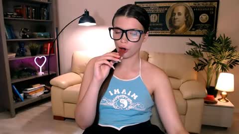 julia485262 online show from 07.12.26