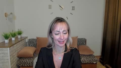 julia__cherry_ online show from 12.07.24