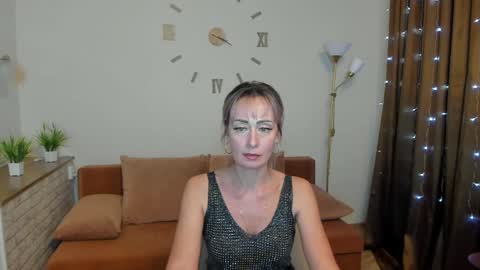 julia__cherry_ online show from 12.24.24