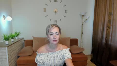 julia__cherry_ online show from 01.17.25