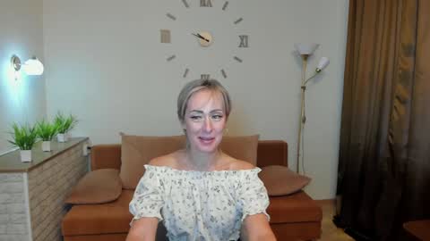 julia__cherry_ online show from 01.17.25