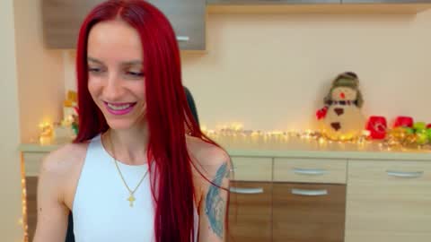 Snapshot of julia__jae chatting on 12.20.25 JuliaJae online show from 12.20.25