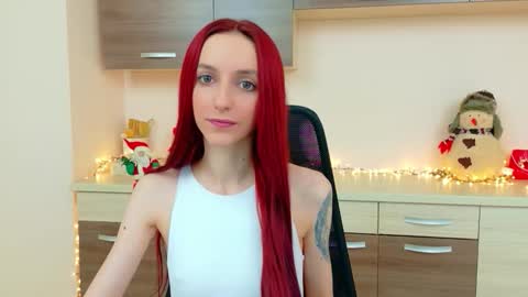 Snapshot of julia__jae chatting on 12.23.25 JuliaJae online show from 12.23.25
