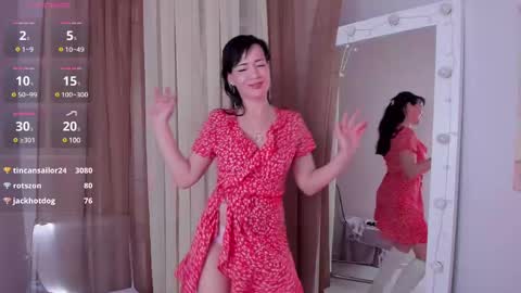 Snapshot of julia_frey chatting on 02.22.25 Julia online show from 02.22.25