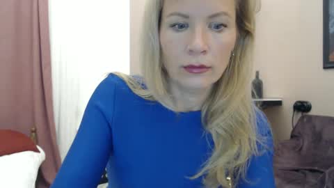 julia_giulia online show from 01.31.25