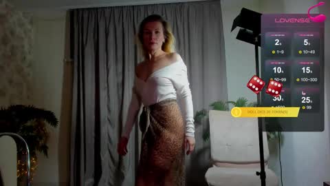 julia_giulia online show from 01.09.26