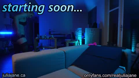 Julia Jane online show from 02.05.26