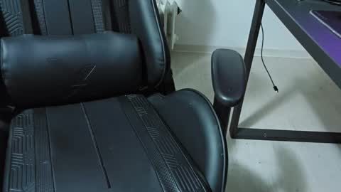 Snapshot of julia_official chatting on 09.11.25 julia_official online show from 09.11.25