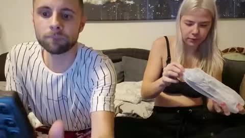 julia_official online show from 11.29.25