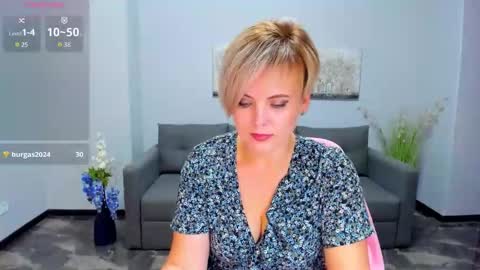 Julia online show from 10.22.25