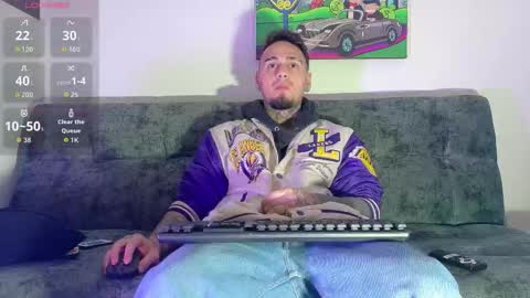 Julian independent model online show from 11.11.25