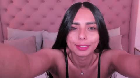 Juli  online show from 04.13.26