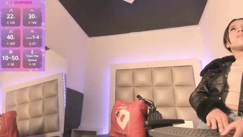 juliana_js_ online show from 09.15.25