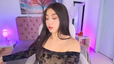 Snapshot of julianaa_castro chatting on 11.01.25 JULIANA CASTRO online show from 11.01.25