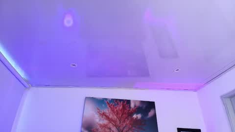 Snapshot of julianaa_castro chatting on 11.14.25 JULIANA CASTRO online show from 11.14.25