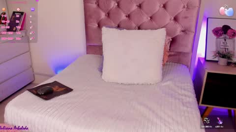 Juli online show from 02.05.25